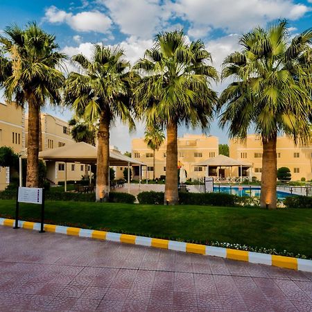 Boudl Al Malaz Aparthotel Riyadh Bagian luar foto