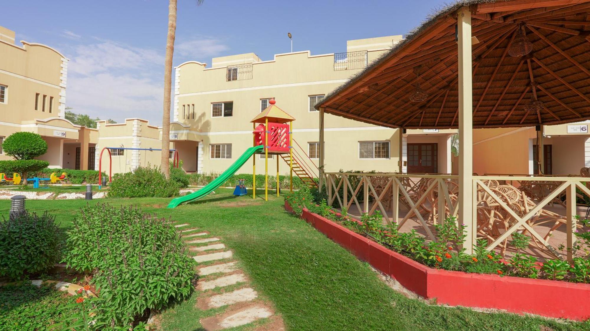 Boudl Al Malaz Aparthotel Riyadh Bagian luar foto